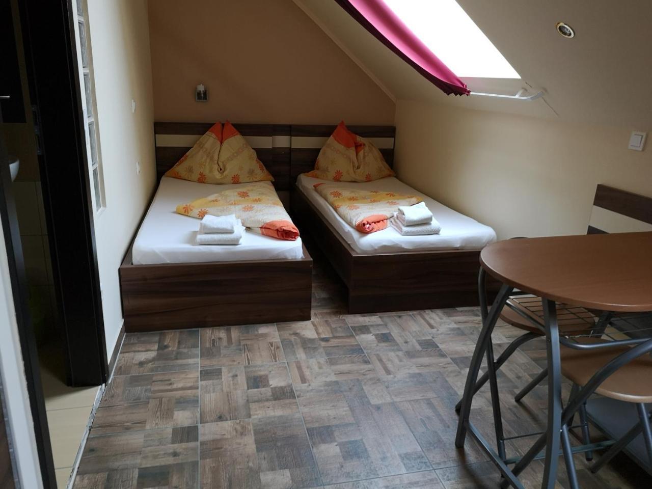 Bed and Breakfast Borostyán Panzió Balatonfüred Exterior foto